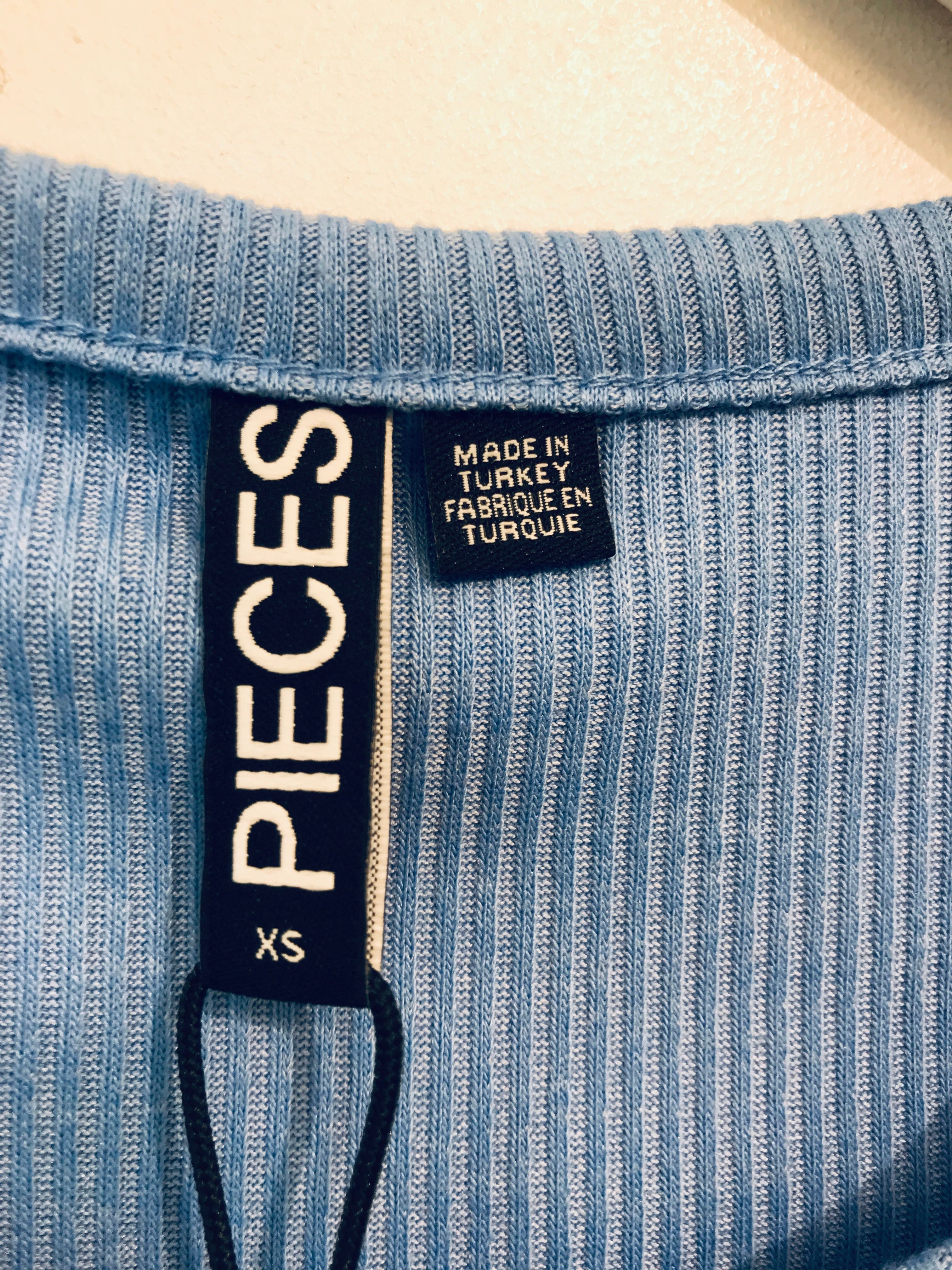 Pieces Top